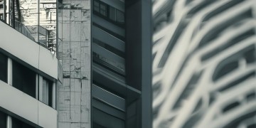 物业收取车位更名费合理吗？