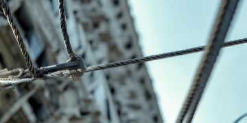 物业是否包括电缆维修呢？