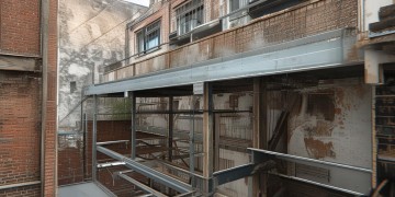 物业改建停车棚合法吗？
